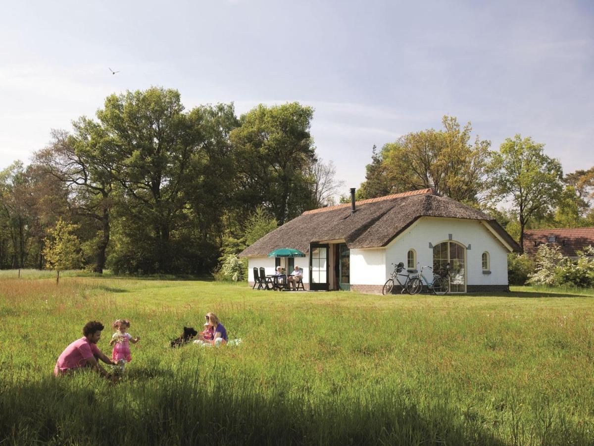 Luxury 4-Person Bungalow In The Holiday Park Landal Twenhaarsveld Holten Exterior foto